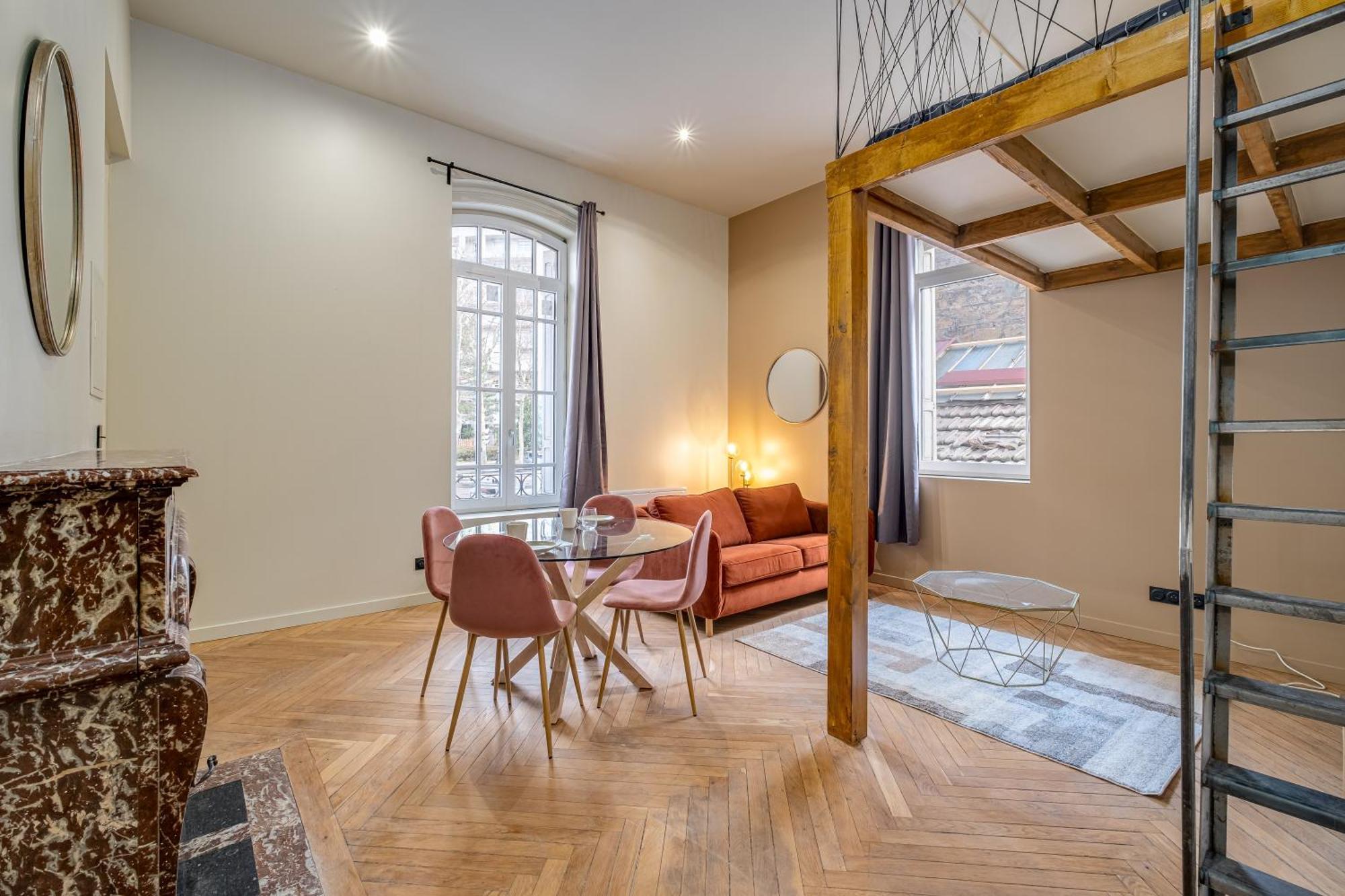סן-אטיין Le Poudre Cours Fauriel Magnifique Appartement מראה חיצוני תמונה
